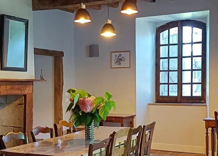 Le Clos D'artagnan 게스트하우스 3*